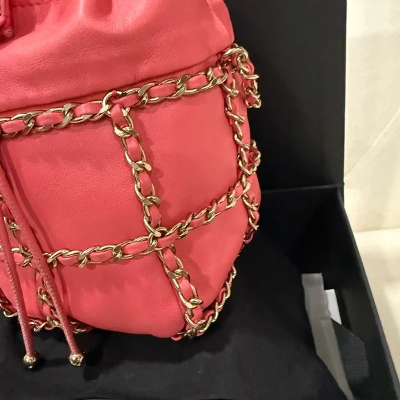 Chanel Chain drawstring Bag - Picture 6 of 14